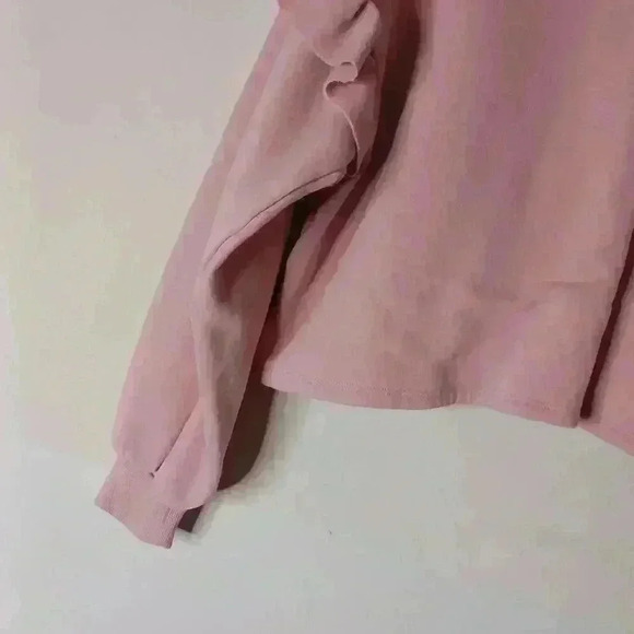 H&M Flowers Detail Sweatshirt - Picture 3 of 10